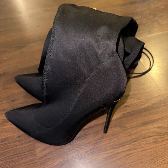 Simmi London Thigh high stilettos - Picture 4 of 4